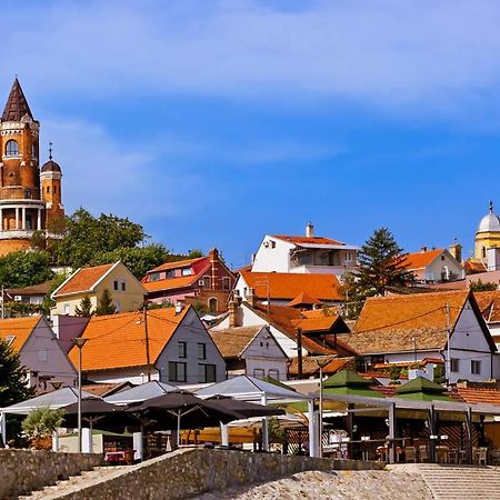 River Side Suites Белград Екстериор снимка