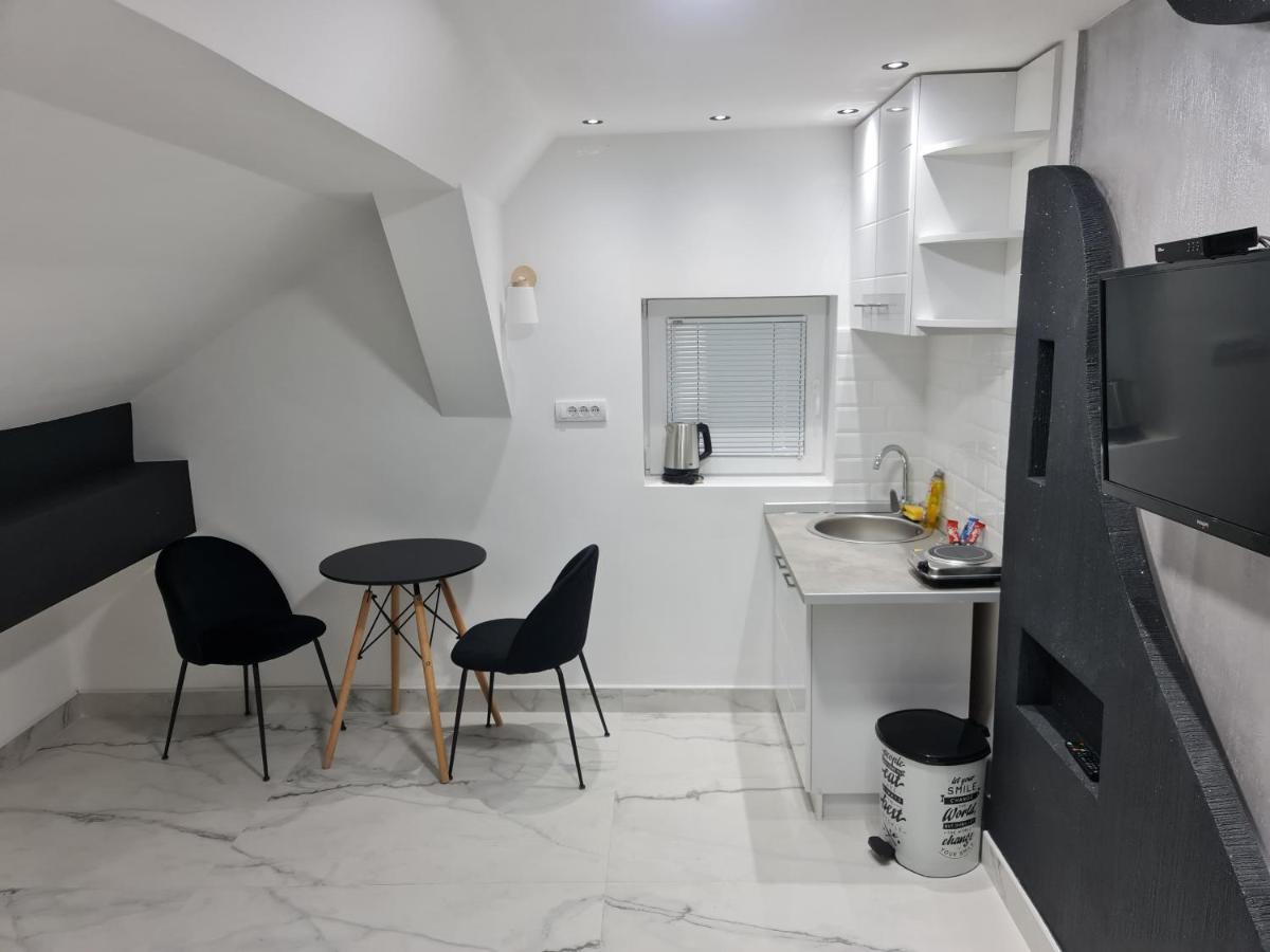 River Side Suites Белград Екстериор снимка