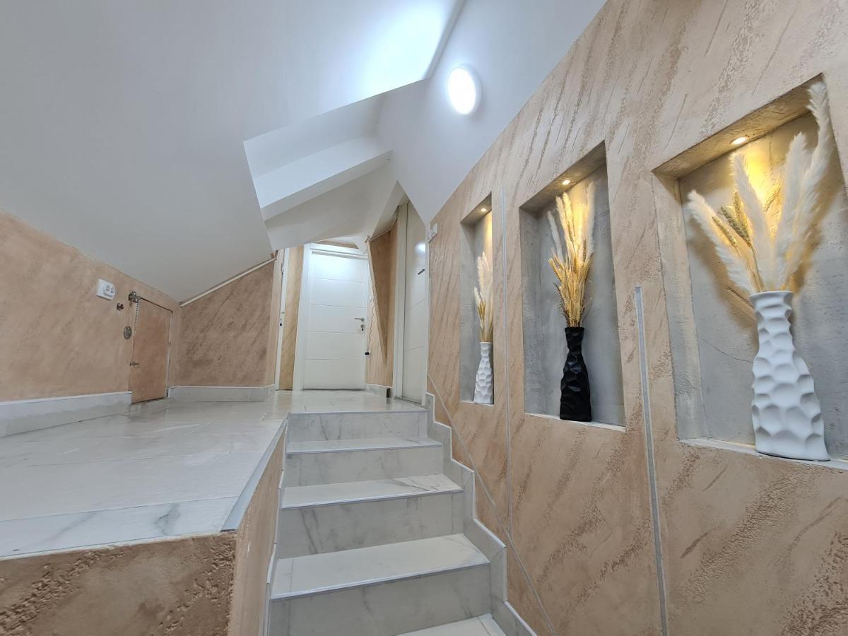 River Side Suites Белград Екстериор снимка
